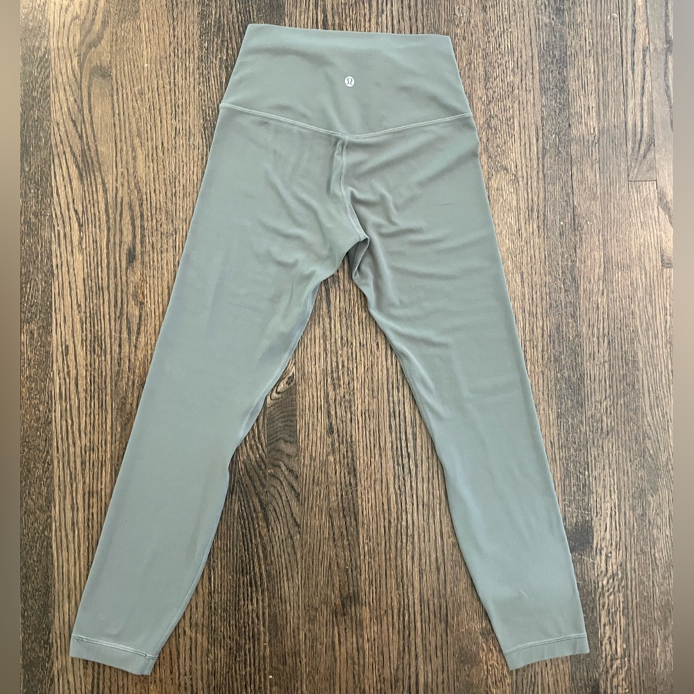 Lululemon SZ:6 leggings -light army green